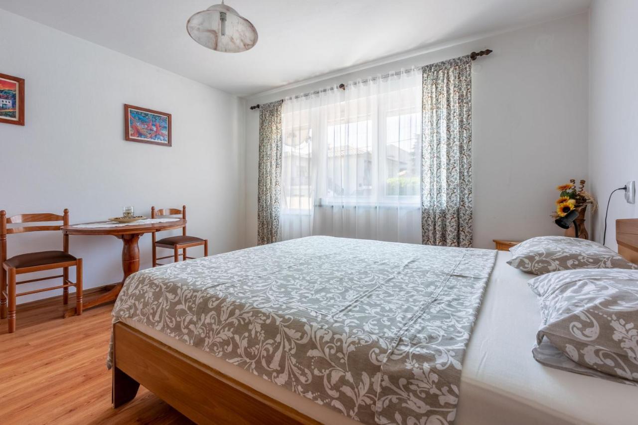 Ratko Apartment *